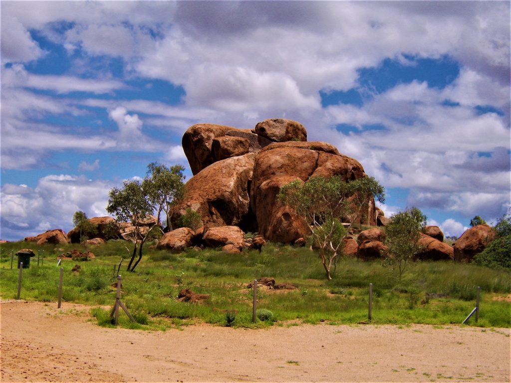Rock formation in the Northern Territory, Australia. To see this you will need a visa, follow our steps on how to get a visa to Australia